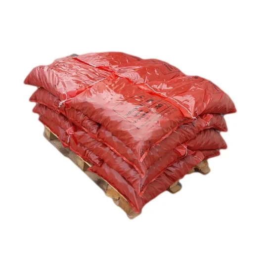Demi-palette de sacs rouges