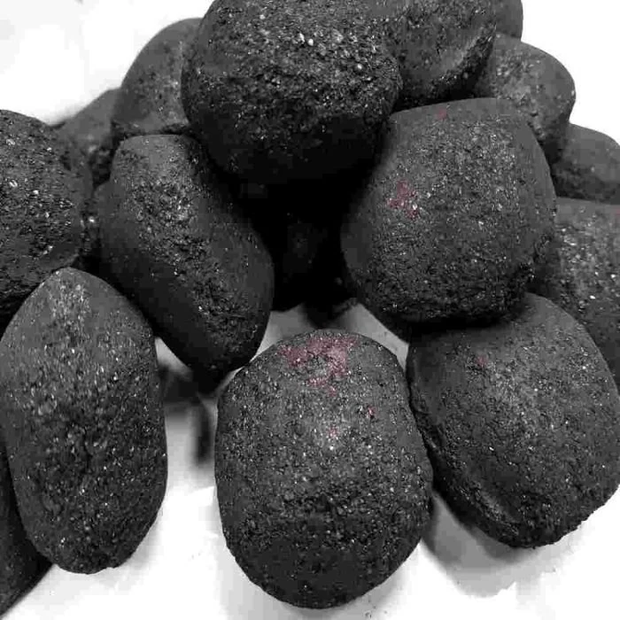 Boulets de charbon en gros plan